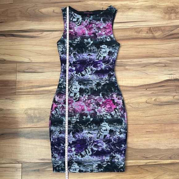 Material Girl Bodycon dress - Picture 4 of 7